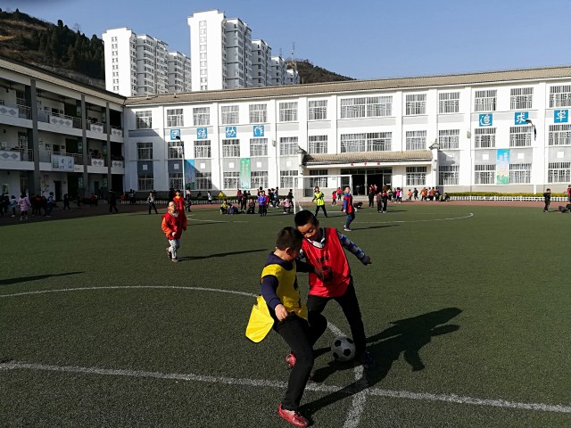 凤县新建路小学第四届足球联赛五年级组