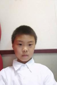 崔世博