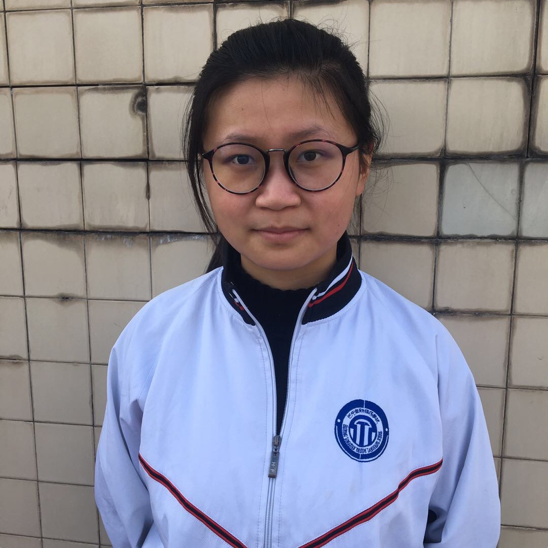 丁露露