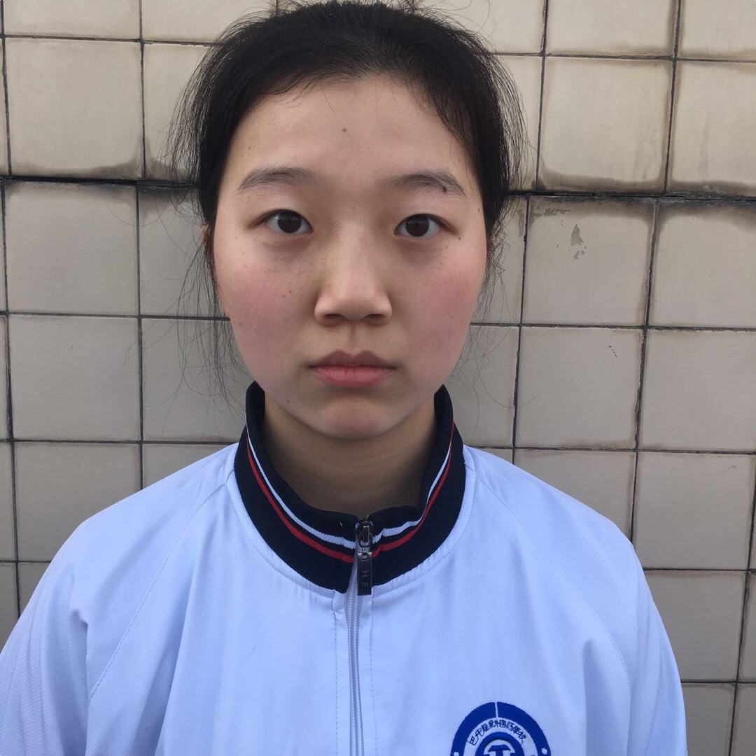 向露露