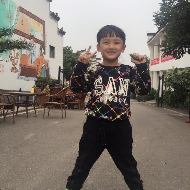张昱哲