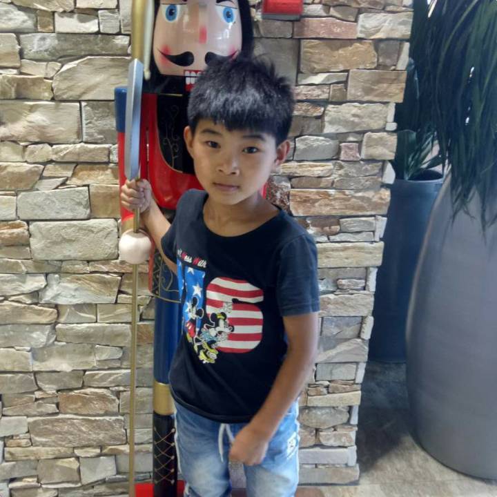 武浩龙